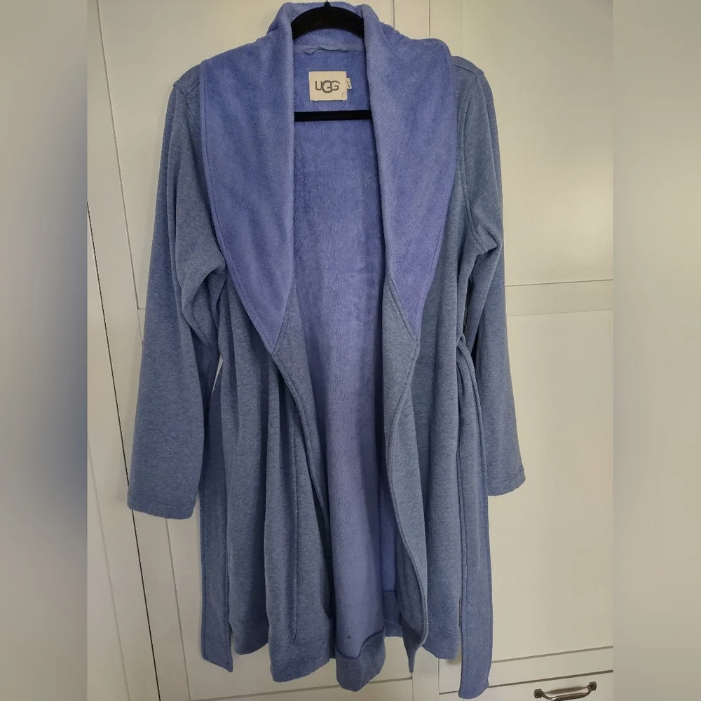 Women’s Ugg Lavender Heather Blanche Robe, Stylish, warm, cozy and Pockets!